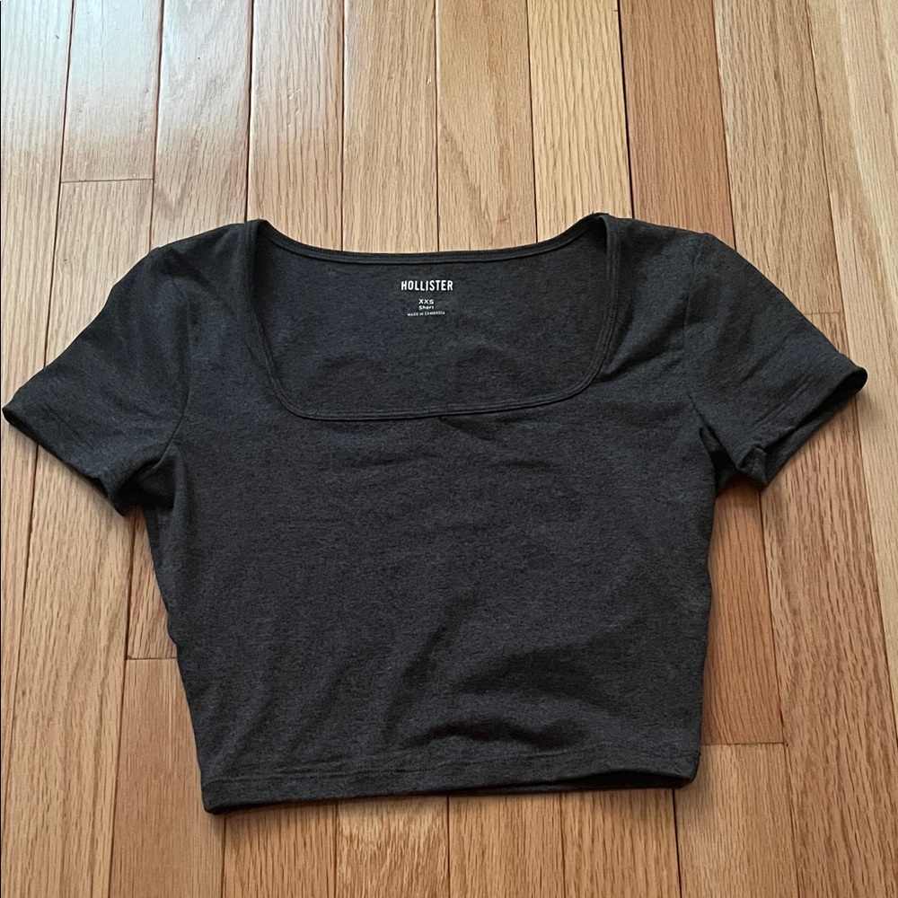 Hollister Dark Gray Women's Crop Top
